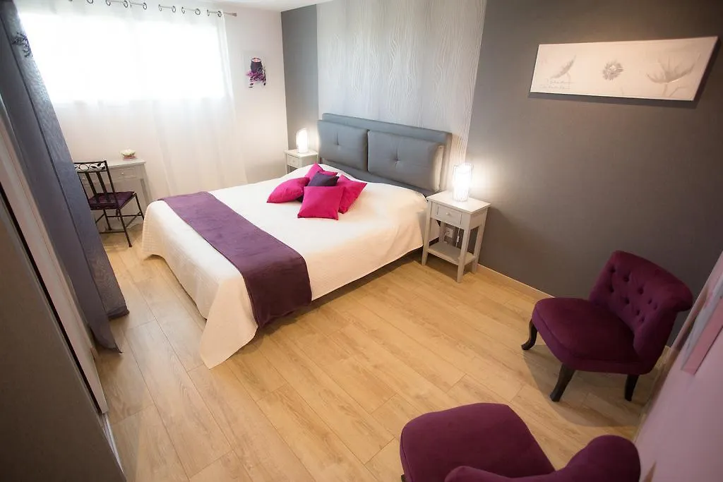 Nocleg ze śniadaniem Chambre D'Hotes Les Bruyeres Bruc-sur-Aff
