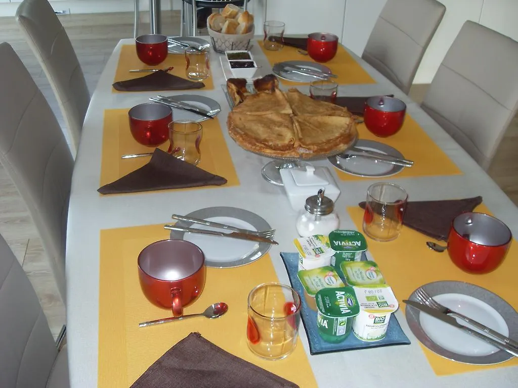 Nocleg ze śniadaniem Chambre D'Hotes Les Bruyeres Bruc-sur-Aff