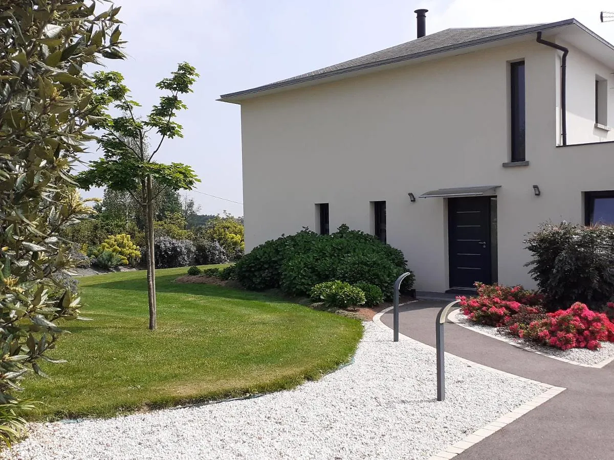 Nocleg ze śniadaniem Chambre D'Hotes Les Bruyeres Bruc-sur-Aff